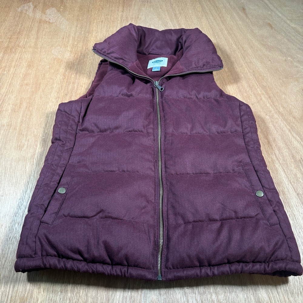 Old Navy Puffer Vest Women Small Maroon Herringbone Fleece Lined Quilted Zip